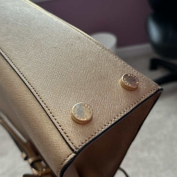Michael Kors Purse - Picture 10 of 10